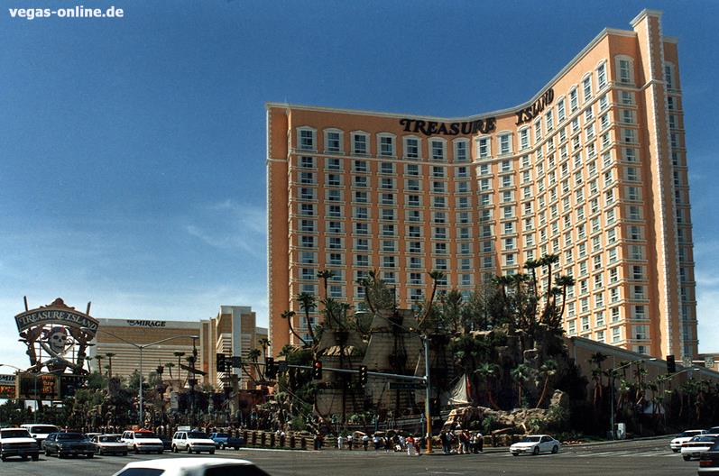 Hotel Treasure Island 1993
